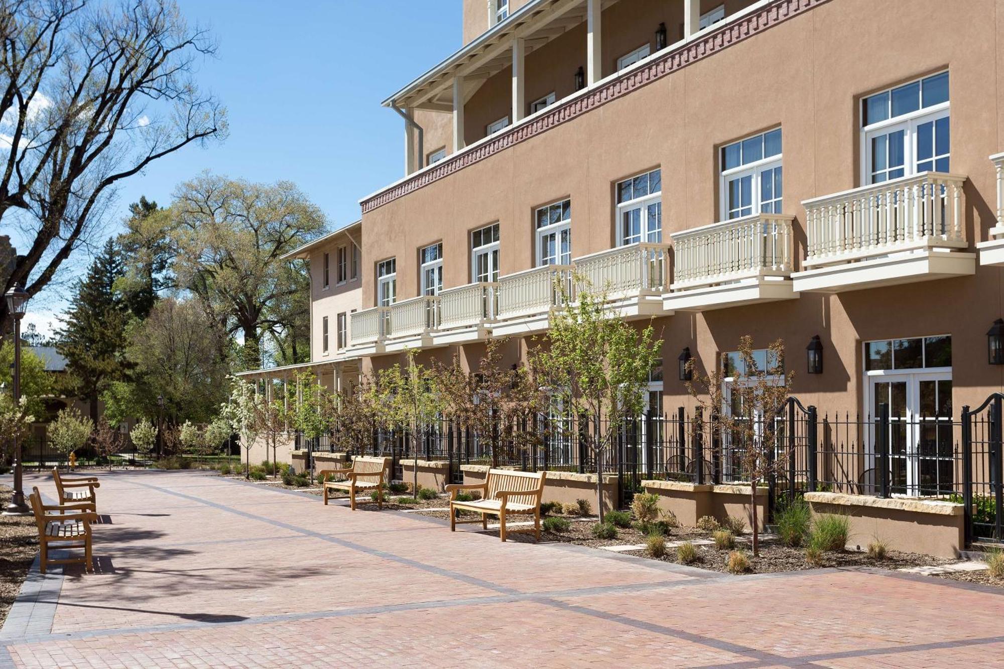 Drury Plaza Hotel In Santa Fe Exterior photo