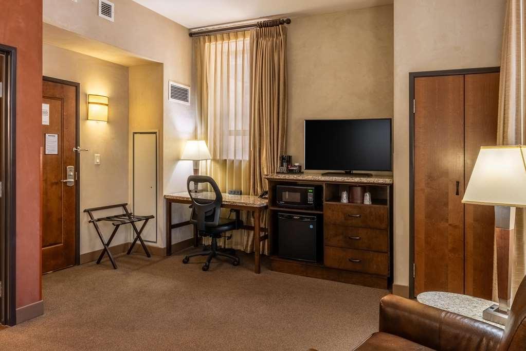 Drury Plaza Hotel In Santa Fe Room photo